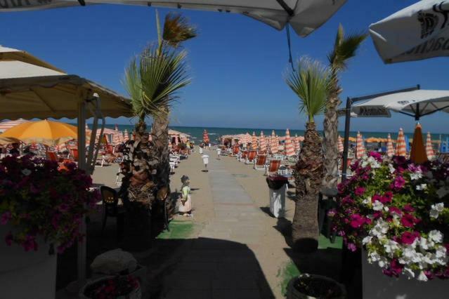 Casa Di Mary 2 Grottammare Exterior photo